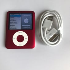 ipod nano 3rd gen 8gb red Mint #1837