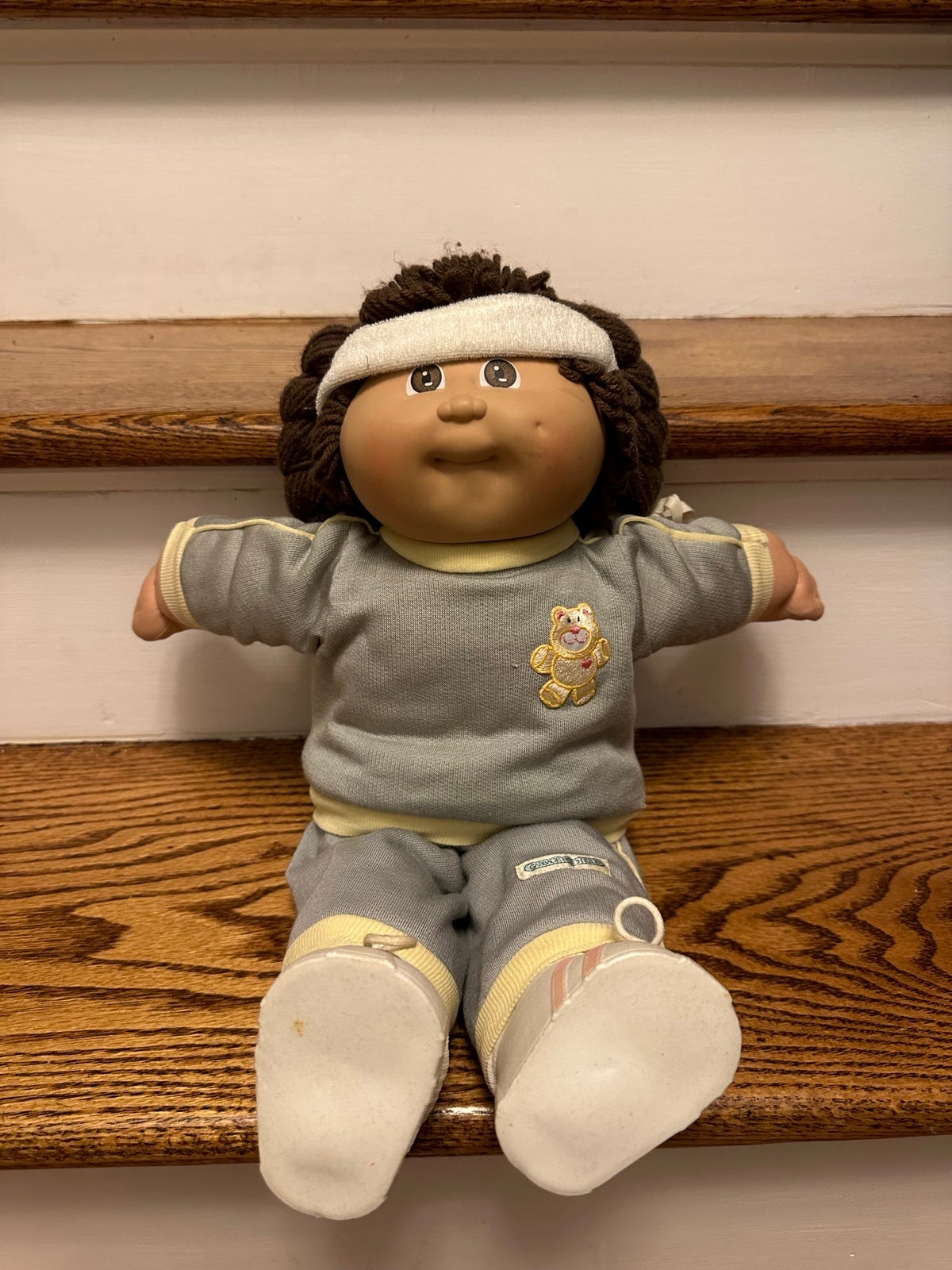 1978 1982 XAVIER ROBERTS CABBAGE PATCH DOLL Brown Hair Brown eyes by Coleco