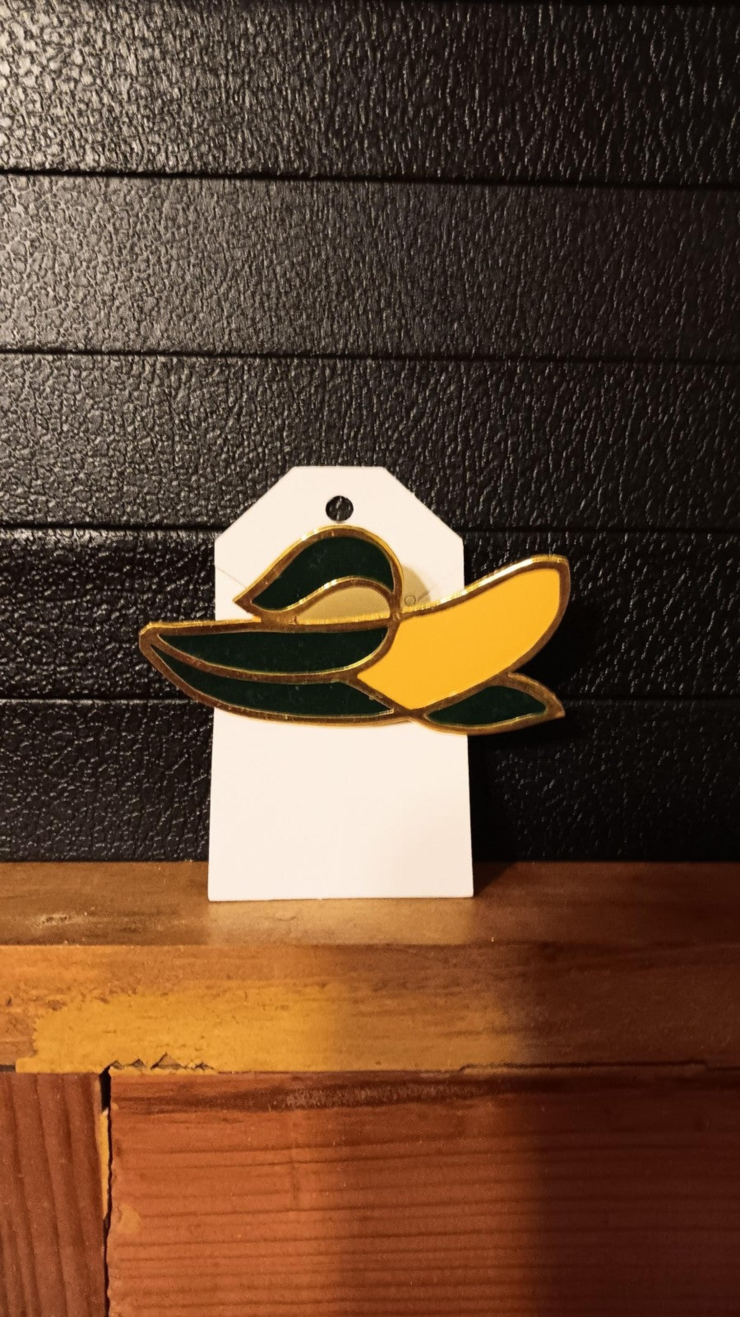 Vintage banana pin