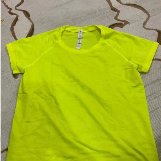 Lululemon Swiftly Tech Short Sleeve Shirt 2.0 *Race - Highlight Yellow - Size 8