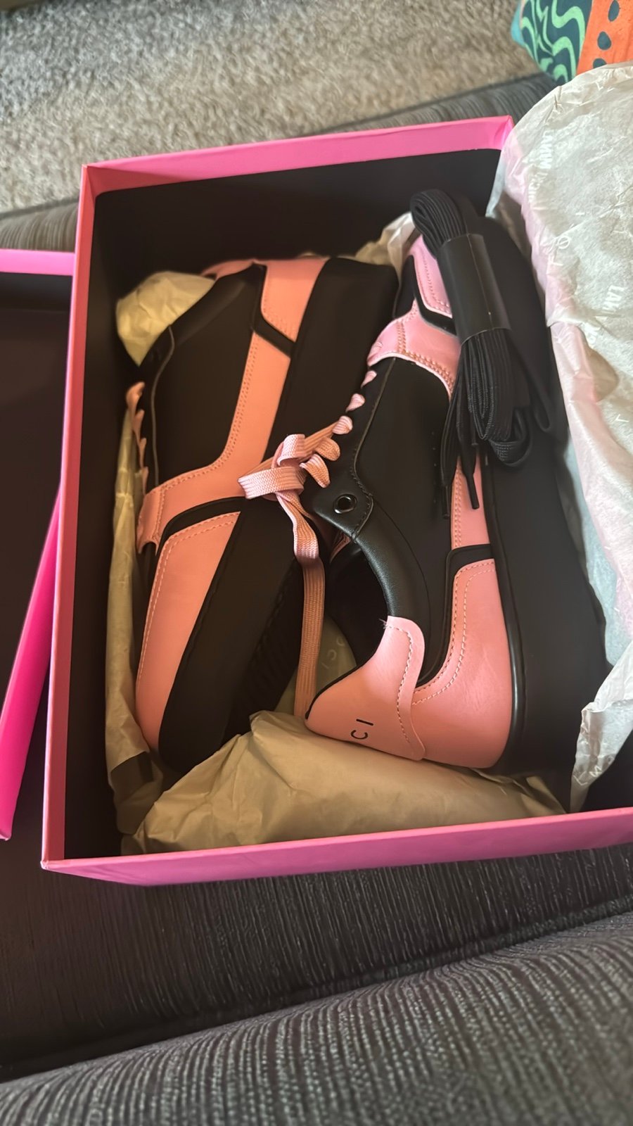 Nicki Minaj x LOCI