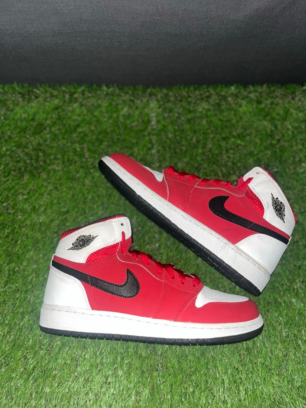 Size 7y - Air Jordan 1 Retro High Blake Griffin