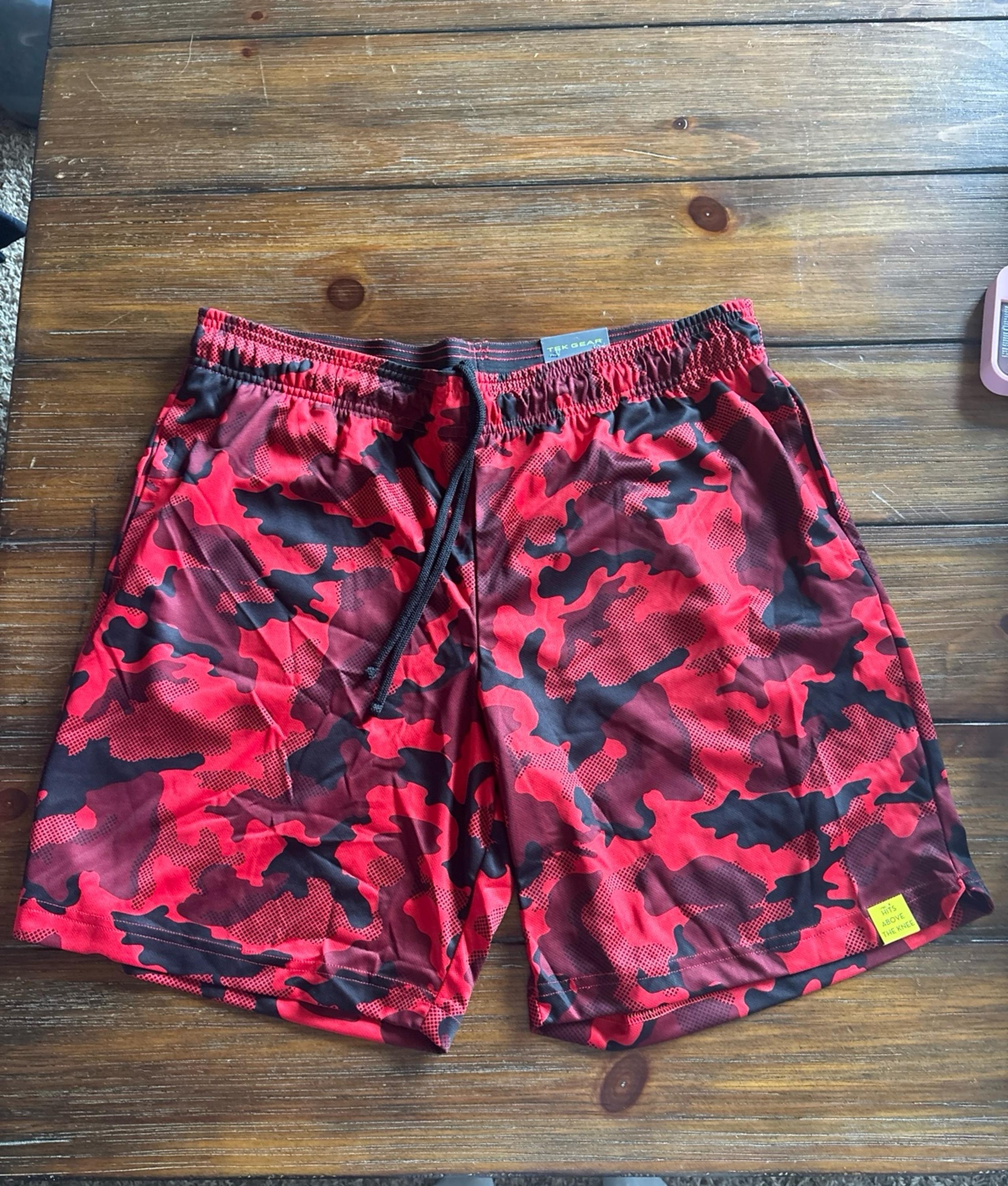 men’s tek gear shorts