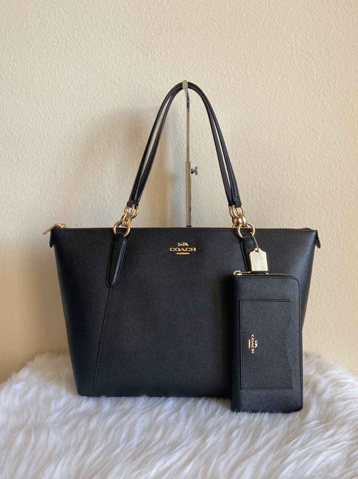 Coach purse and wallet set