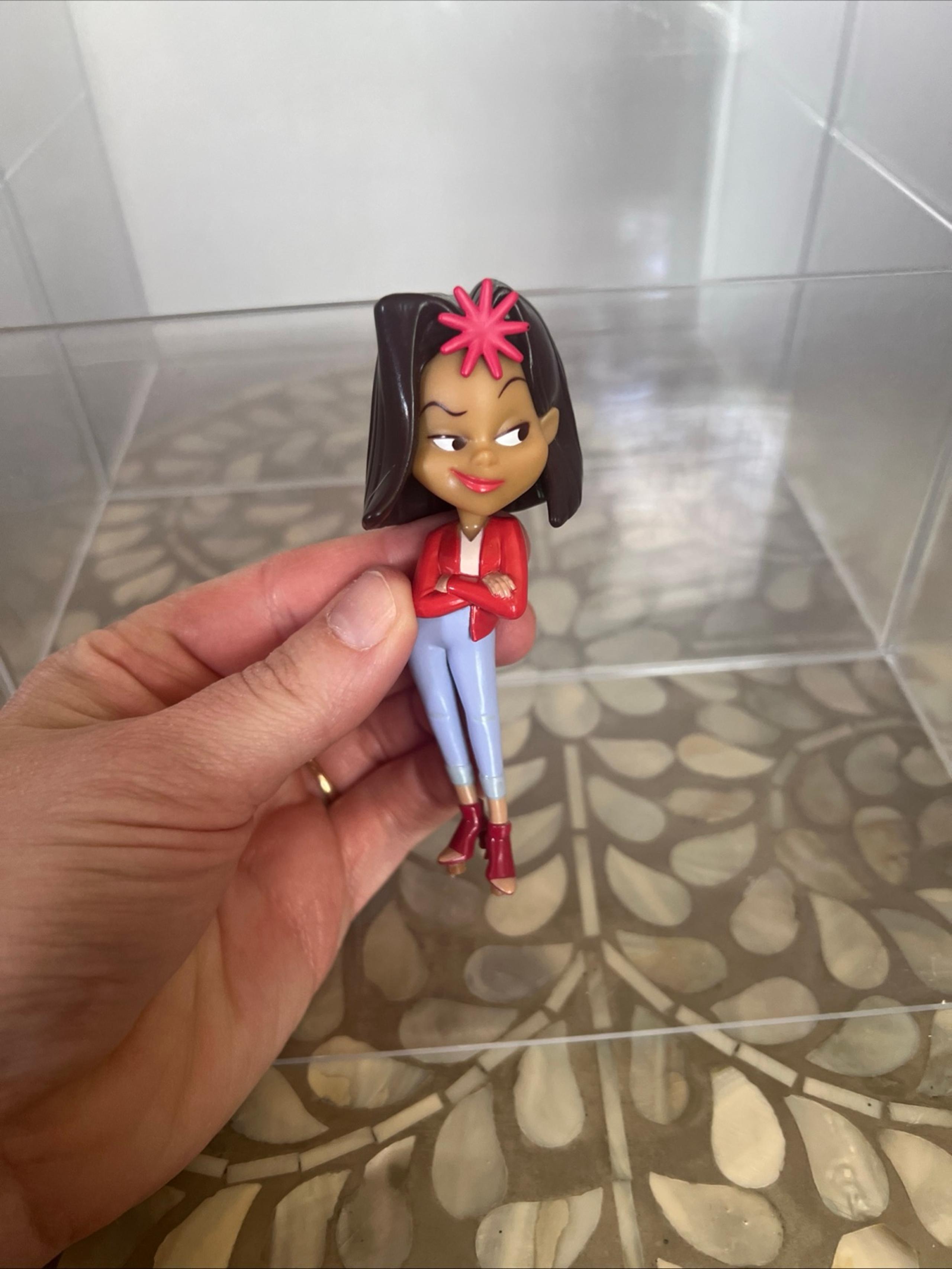 Disney The Proud Family Louder and Prouder Penny Proud and Crew Mini
Figure