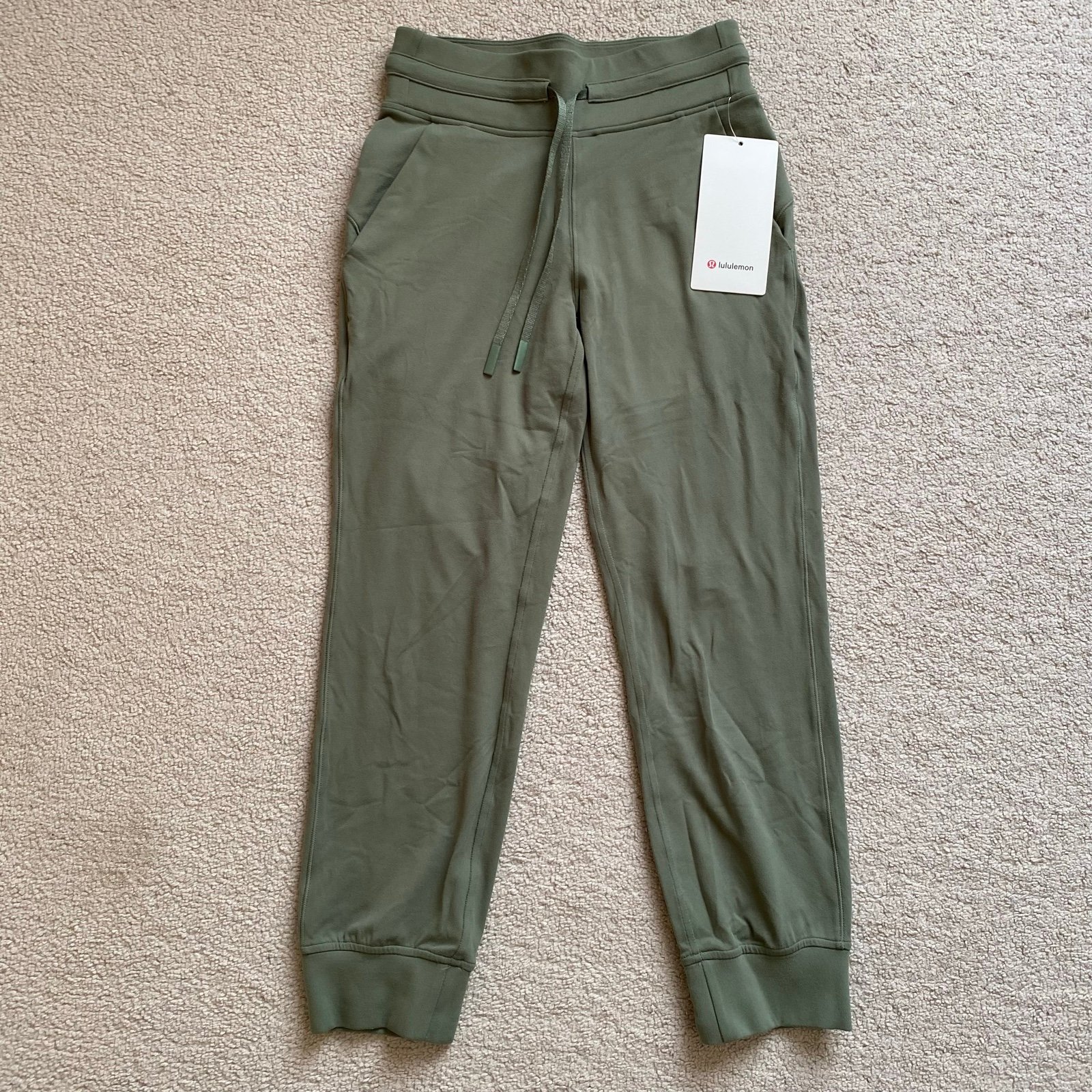NWT Green Lululemon Ready to Rulu Cropped Joggers