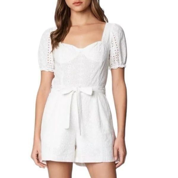 BLANKNYC Women’s S Eyelet Puff Sleeve Romper Downtown Vibes Lined Ivory Bow Tie