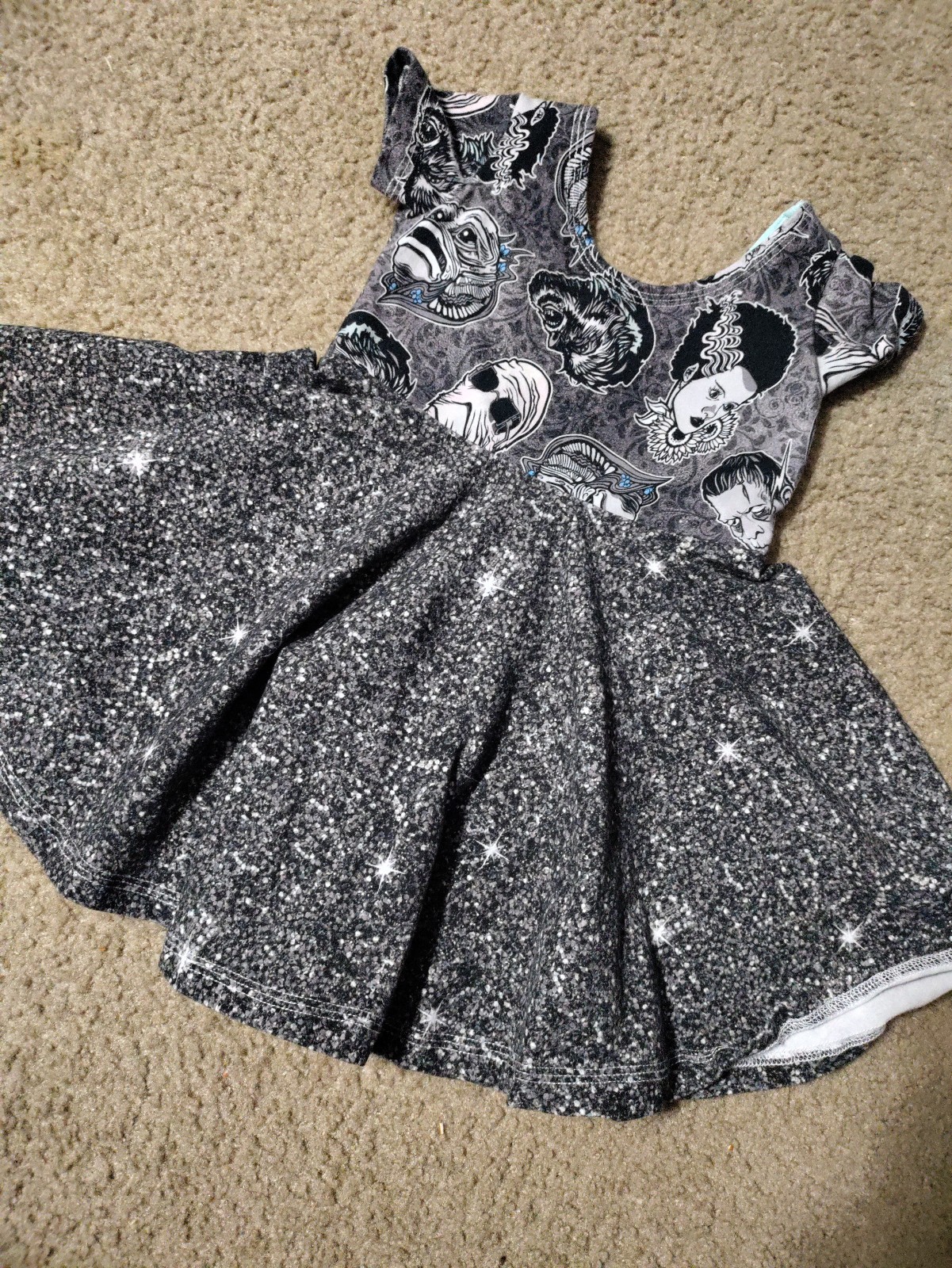 Vintage Horror icons dress