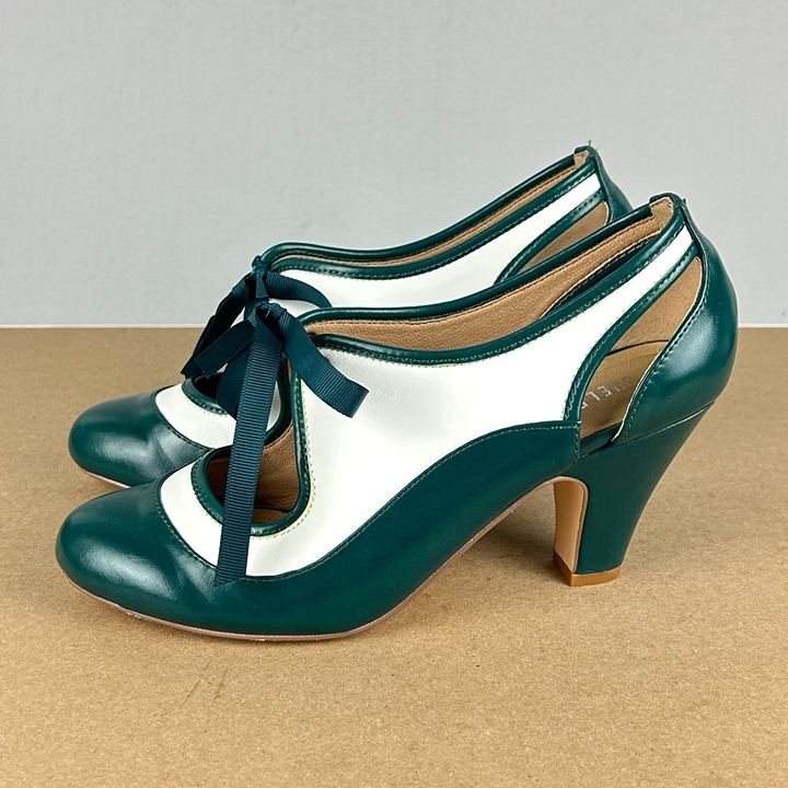 Chelsea Crew Two Tone Bow Tie Heels Womens US 6/6.5 EU 37 White Green Retro