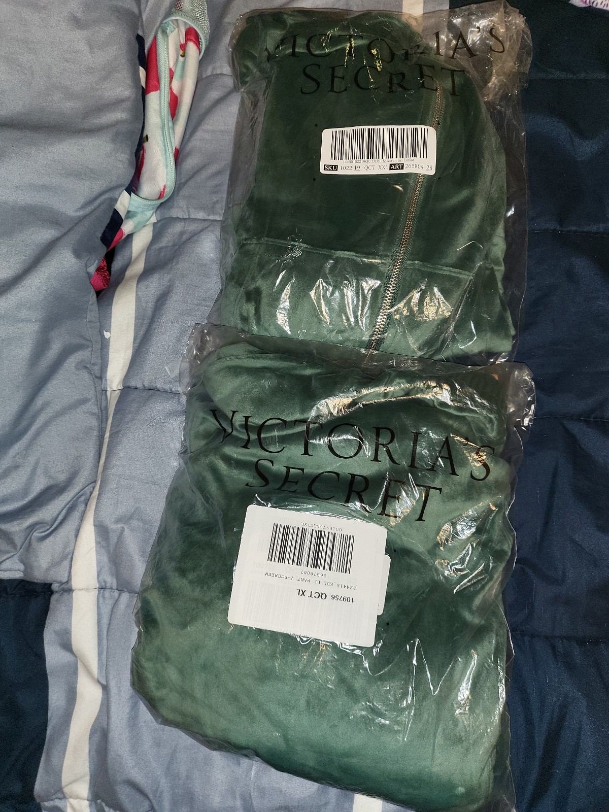 NWT Green Velour Track Suit Set