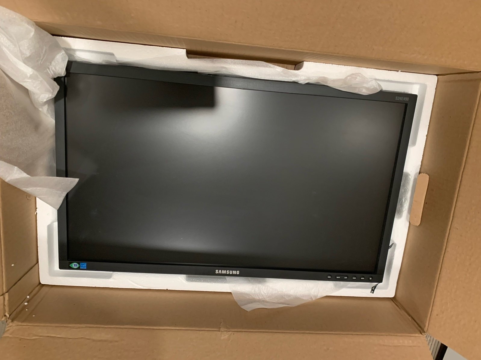 Samsung 24” Monitor