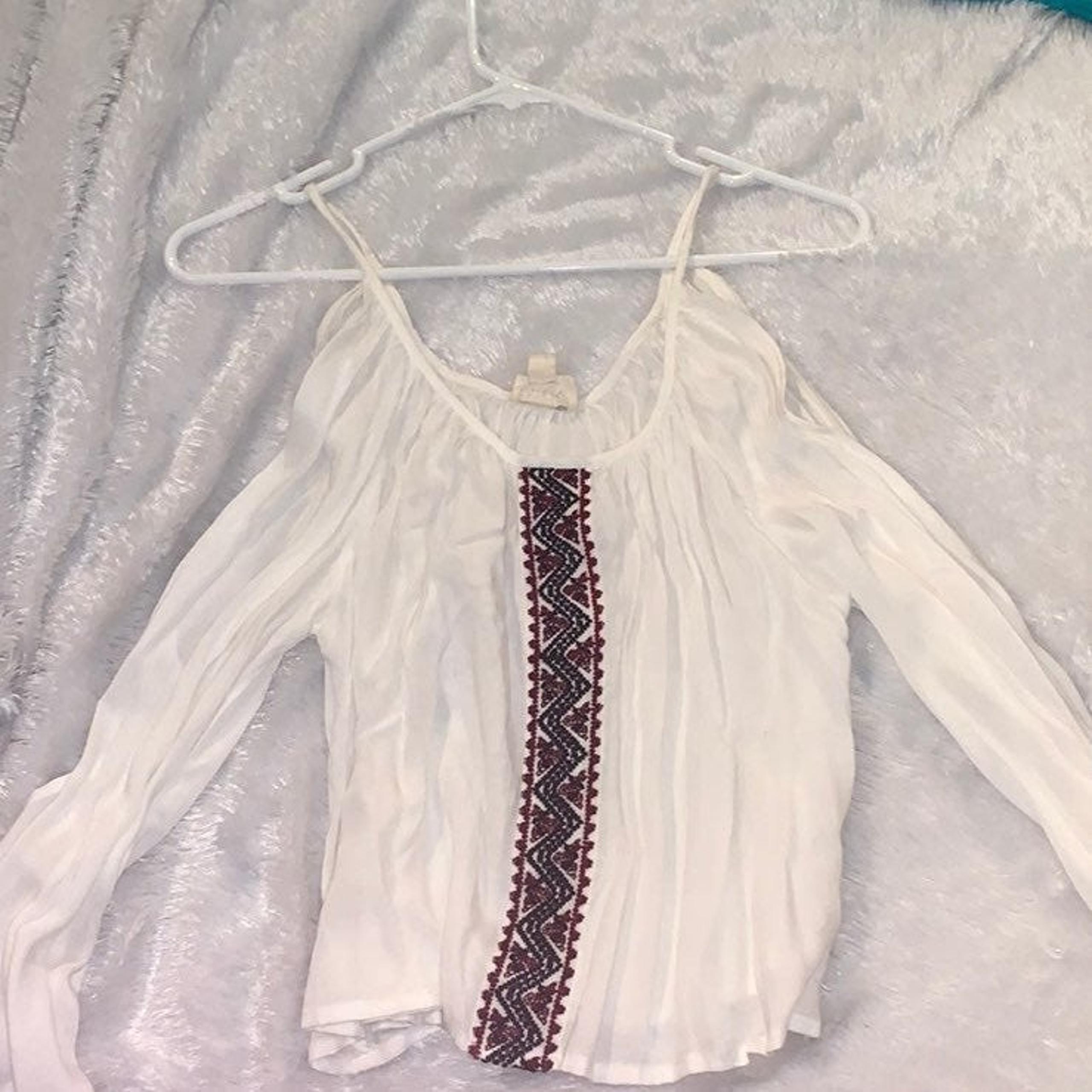 LA Hearts top