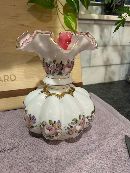 Fenton Glass Melon Vase Charleton Rose 6