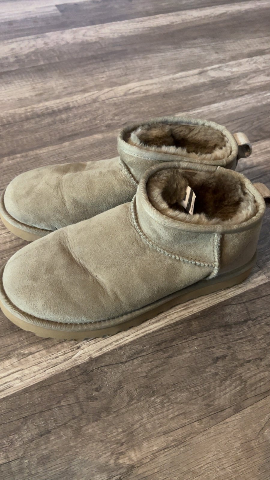 UGG ultra mini