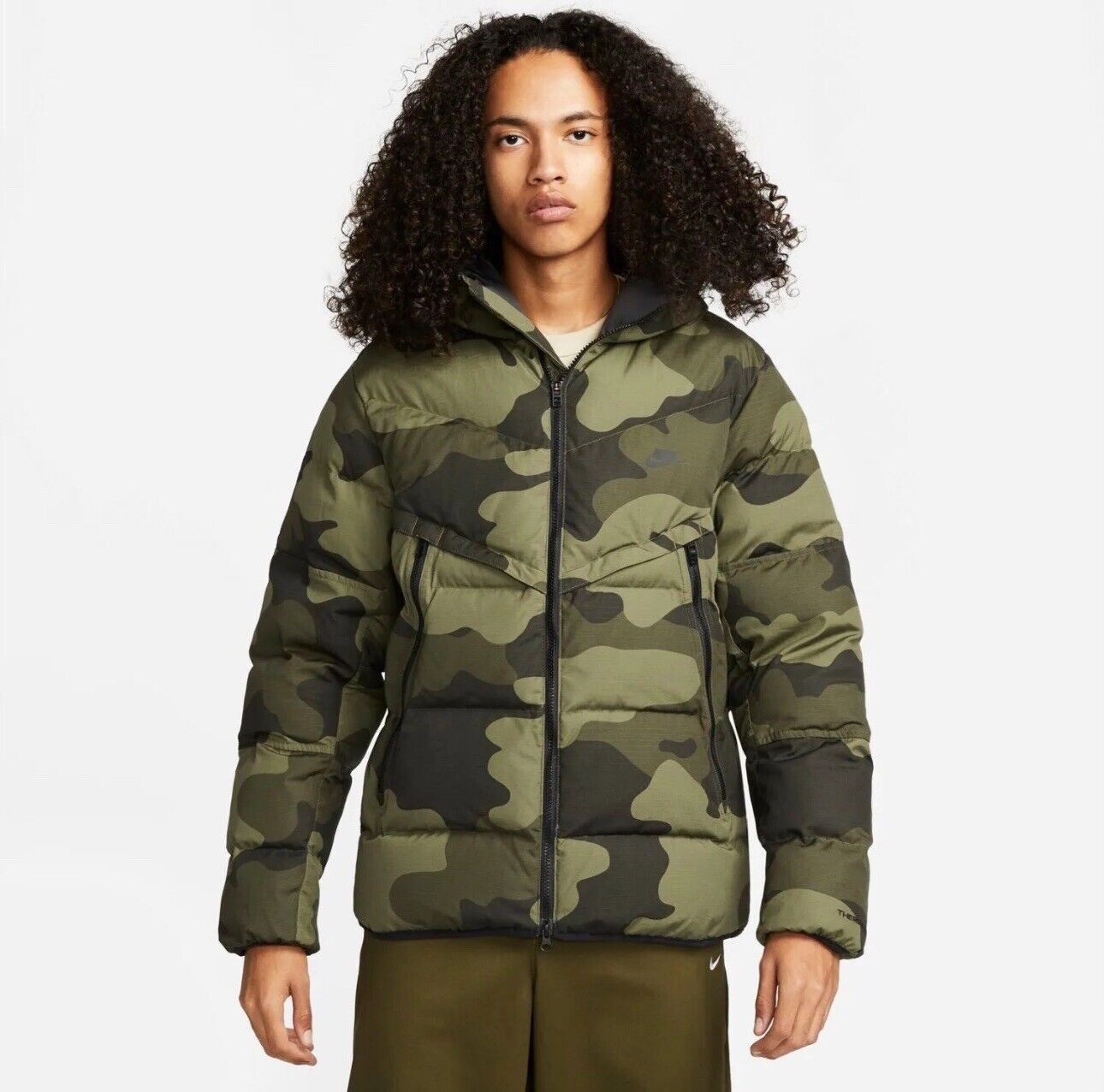Nike ThermaFit Windrunner Insulated Puffer Jacket Green Camo DQ4935-222 Men Sz L