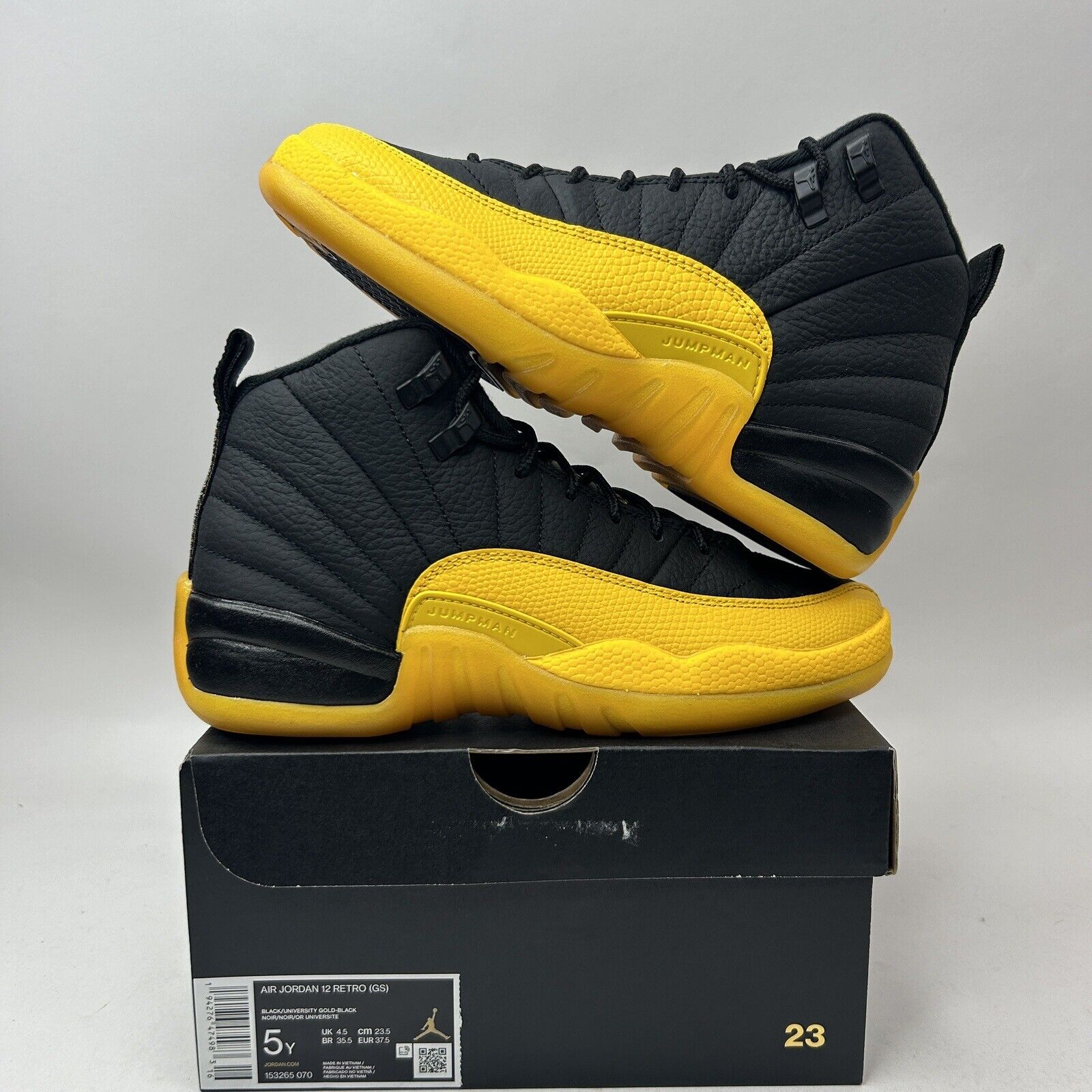 Nike Shoes Air Jordan 12 Retro GS “University Gold” 2023