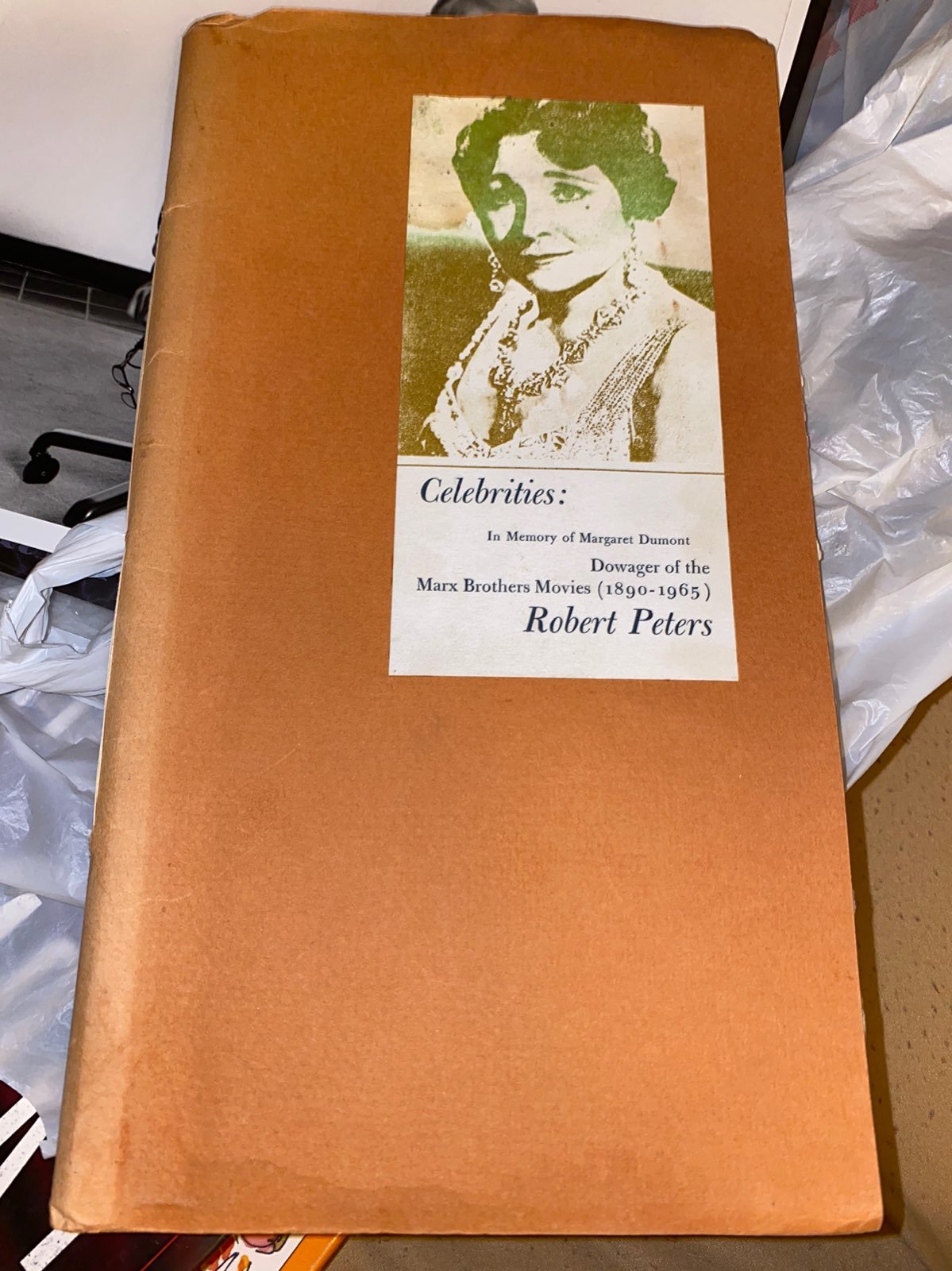 CELEBRITIES SIGNED ROBERT PETERS LE