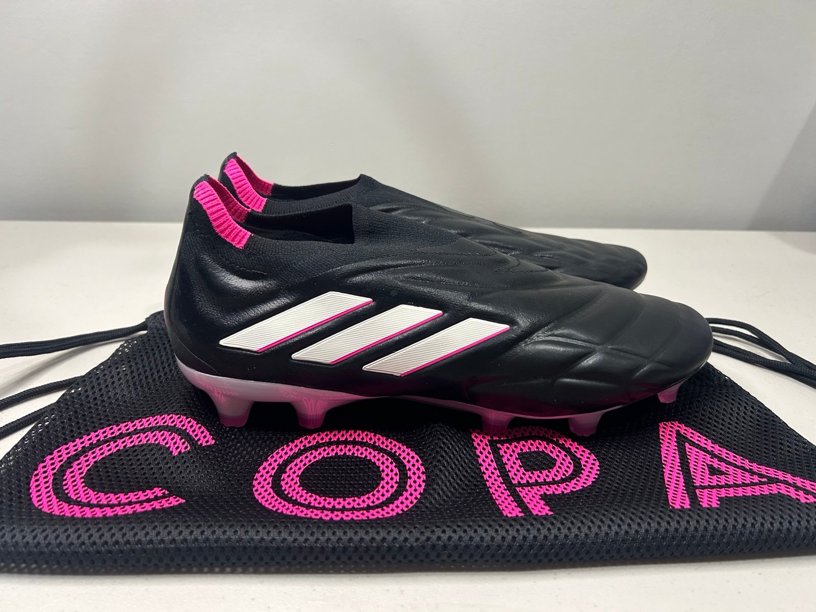 Size 12.5 Men’s Adidas Copa Pure + FG Black Pink Soccer Cleats Laceless With Bag