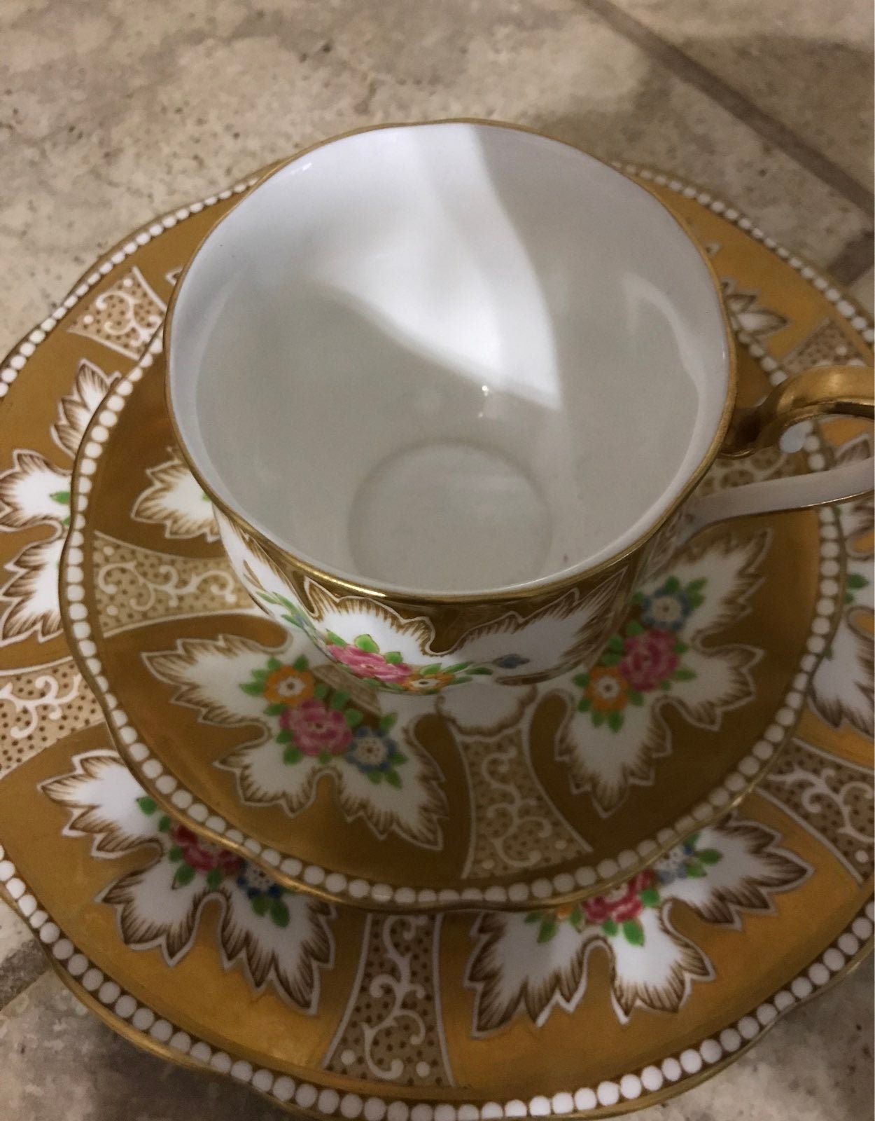 Royal Albert Royalty Trio - detail