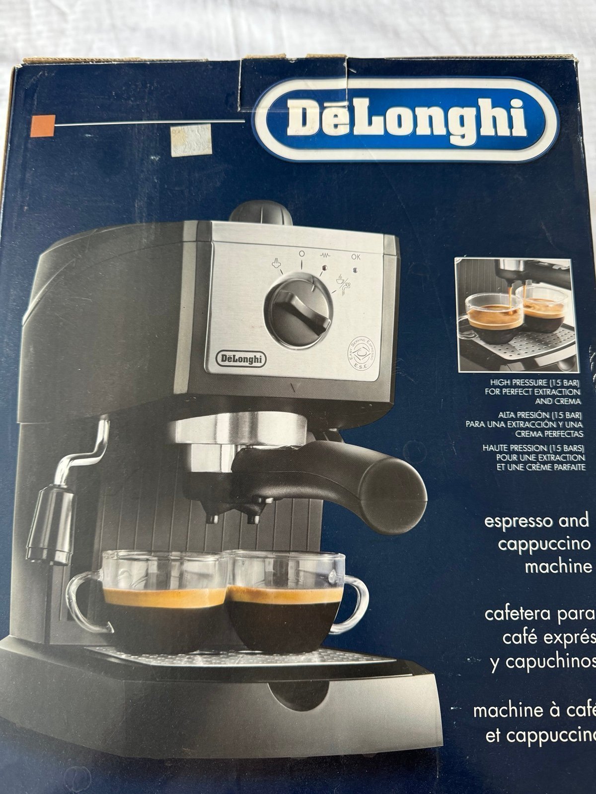 Delonghi Pump Espresso & Cappuccino Machine NIB