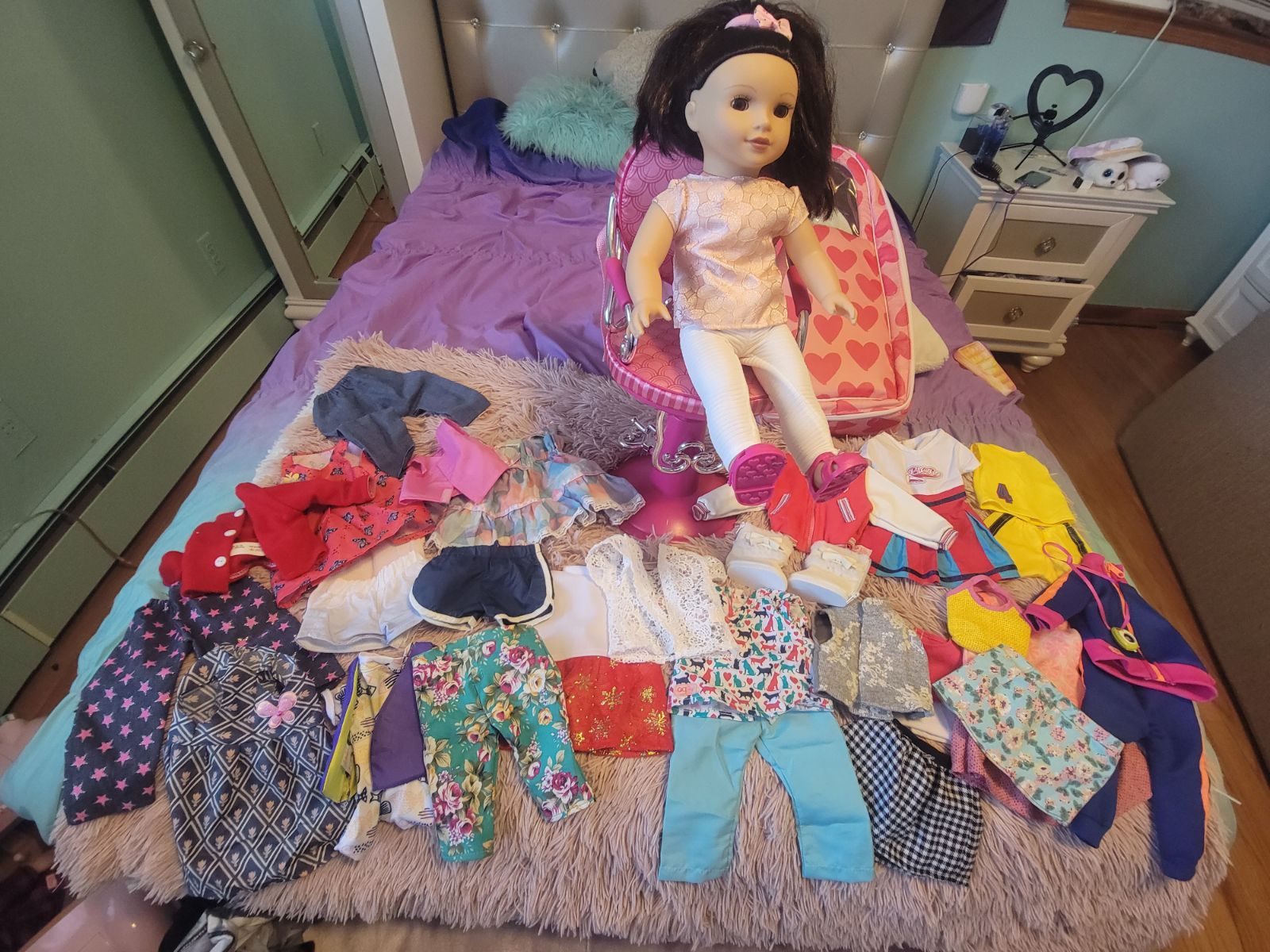 American Doll, clothes,closet,hair styli
