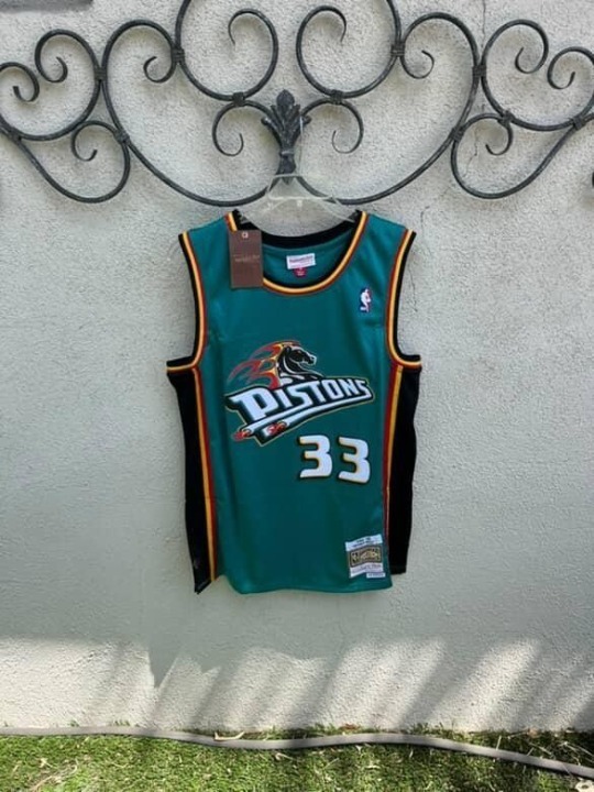 Detroit Pistons NBA jersey Grant Hill #33 **Men's Large**