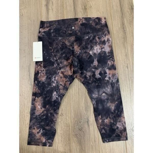 New lululemon ALIGN HR crop 21” sz 18