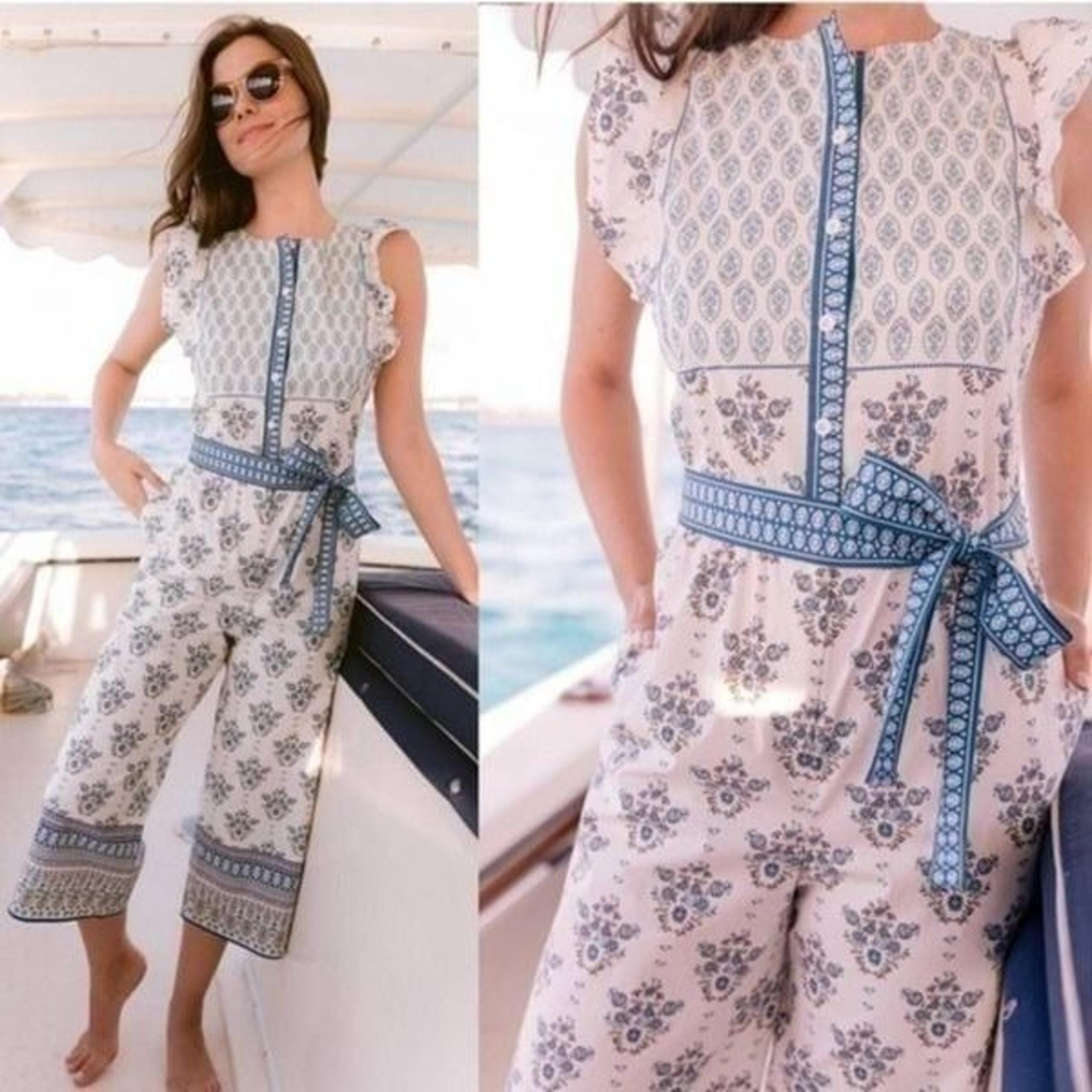 Gal Meets Glam Collection Eden Jumpsuit Women’s Blue Combo Sleeveless Size 4
