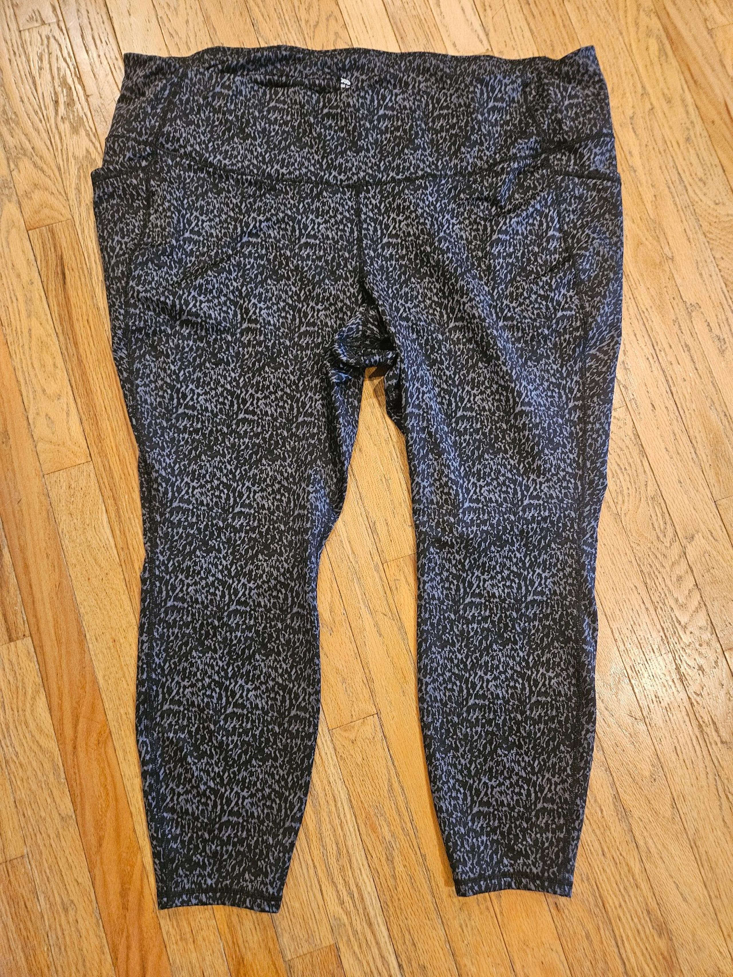 Women's All In Motion Black And Grey Leggings 4X