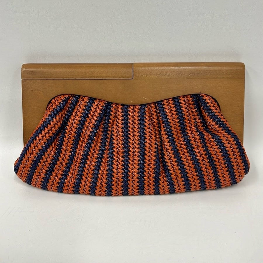 Urban Expressions Marina Clutch Woven Straw Handbag MOD Wood Handle