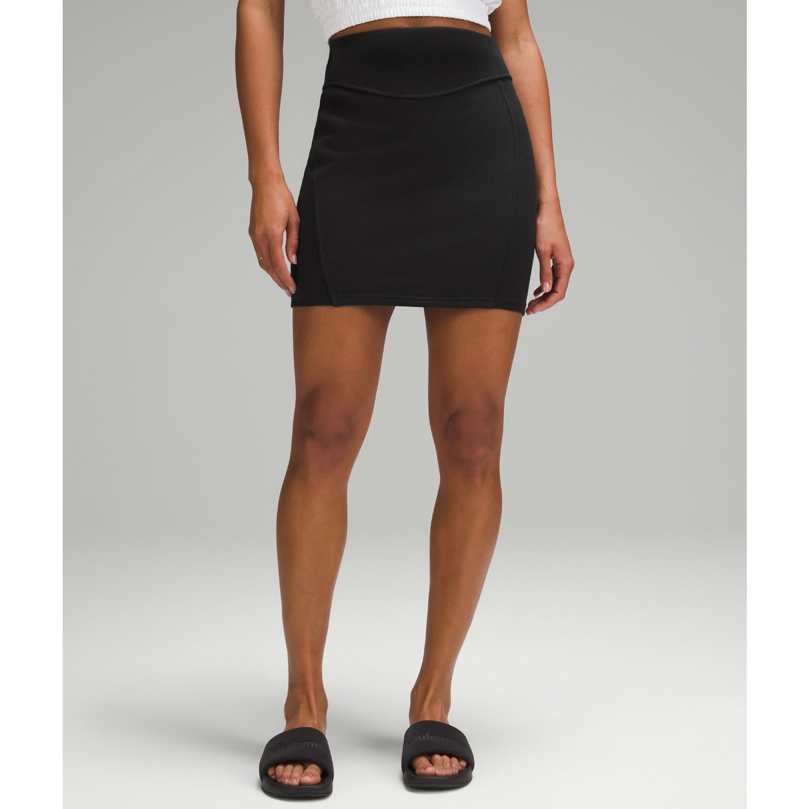 Lululemon Scuba HR Black Mini Skirt Medium