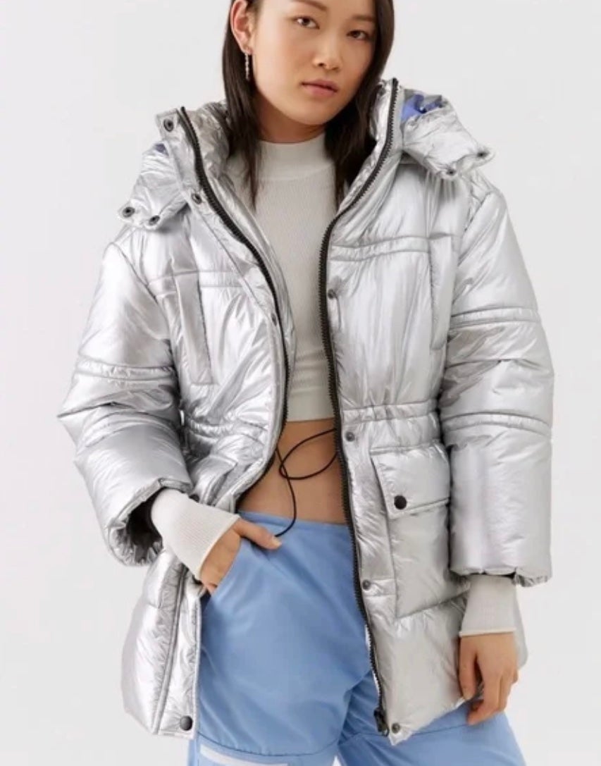 Y2K Silver Metallic Alice Hooded Puffer Jacket/Coat