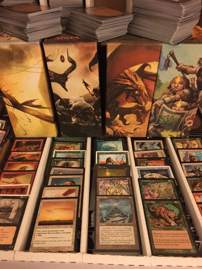 MTG* 350 SILVER & ELDRAZI THEME BASED LO