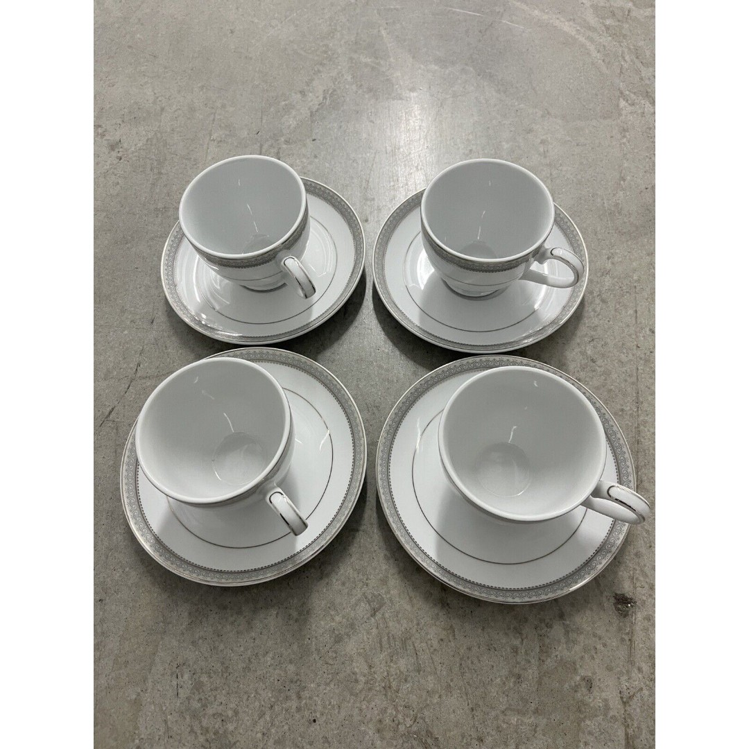 Set of 4 Mikasa Platinum Crown (L3428) Cups and Saucers