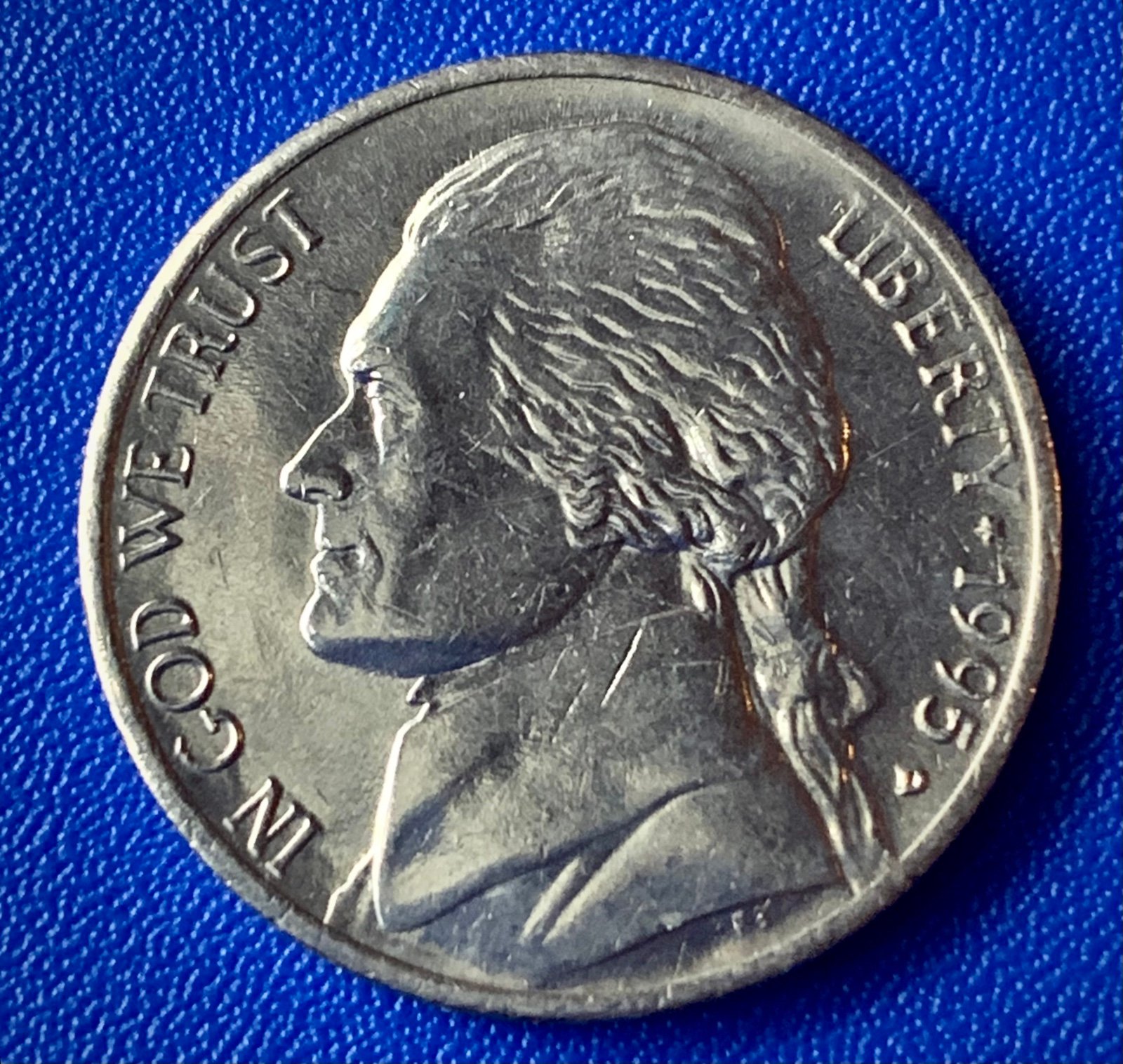 Jefferson Nickel ((centered Broadstrike ))
