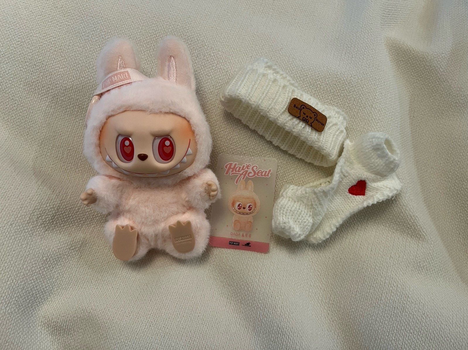 Dada - POP MART Labubu Have a Seat (Authentic) + White Sweater & Hat
