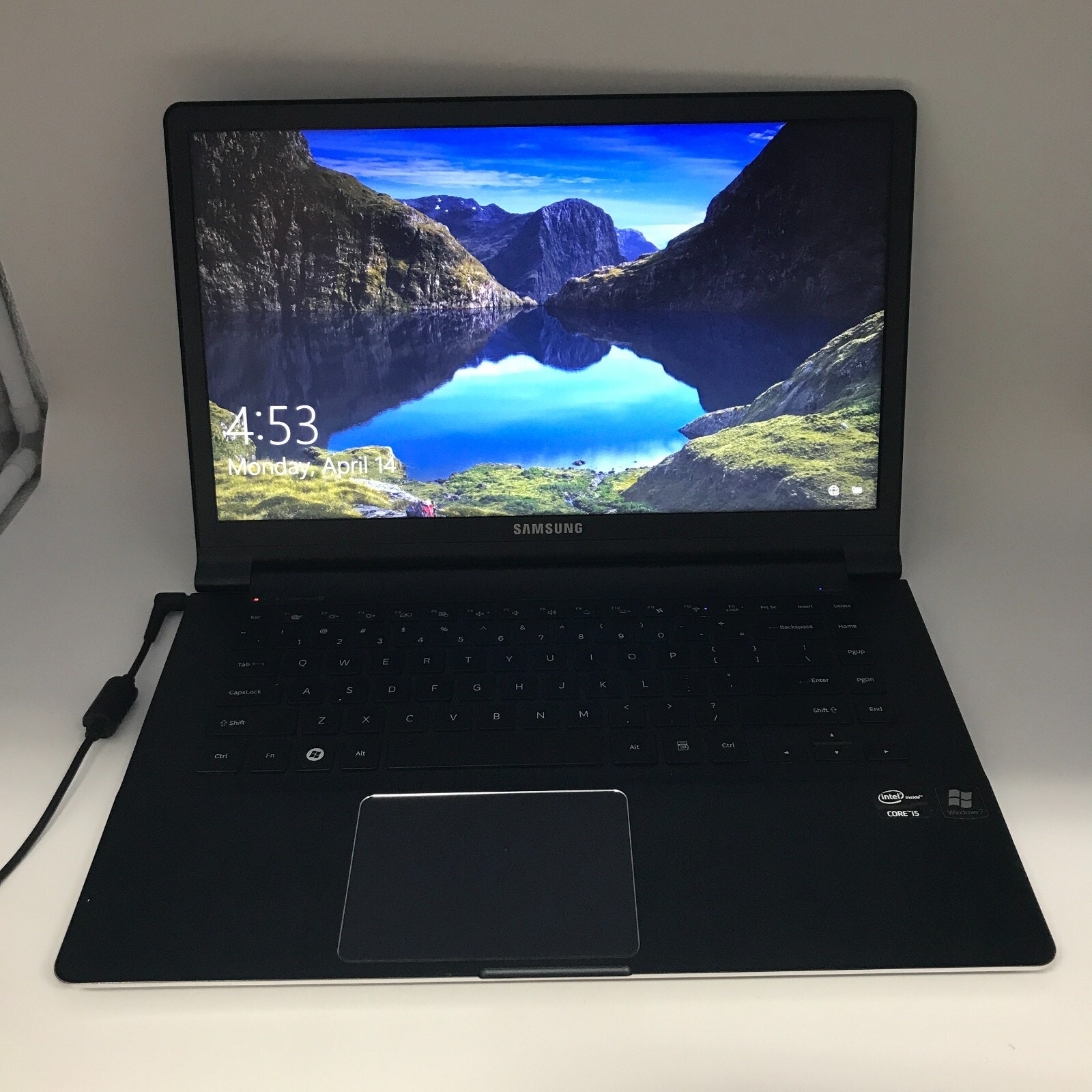 Samsung 900X Notebook Laptop Model NP900X4C