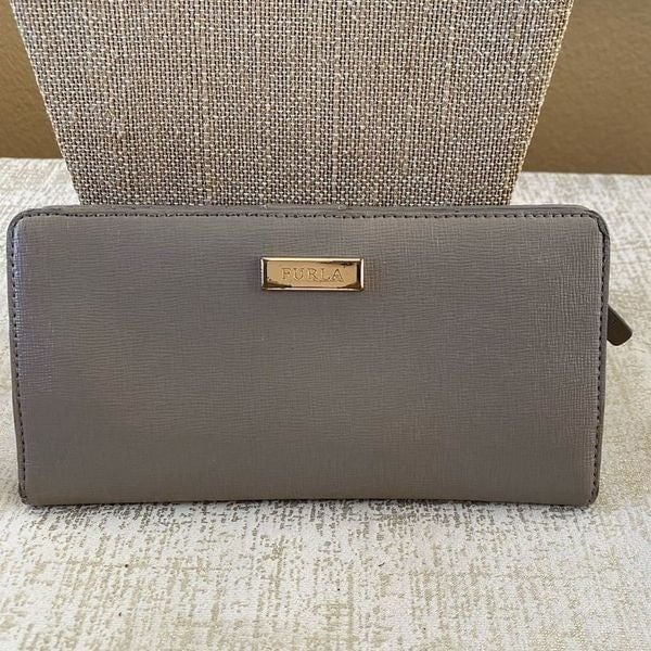 FURLA Taupe Saffiano Leather Large Continental Wallet/Clutch w/Box & Dust Bag