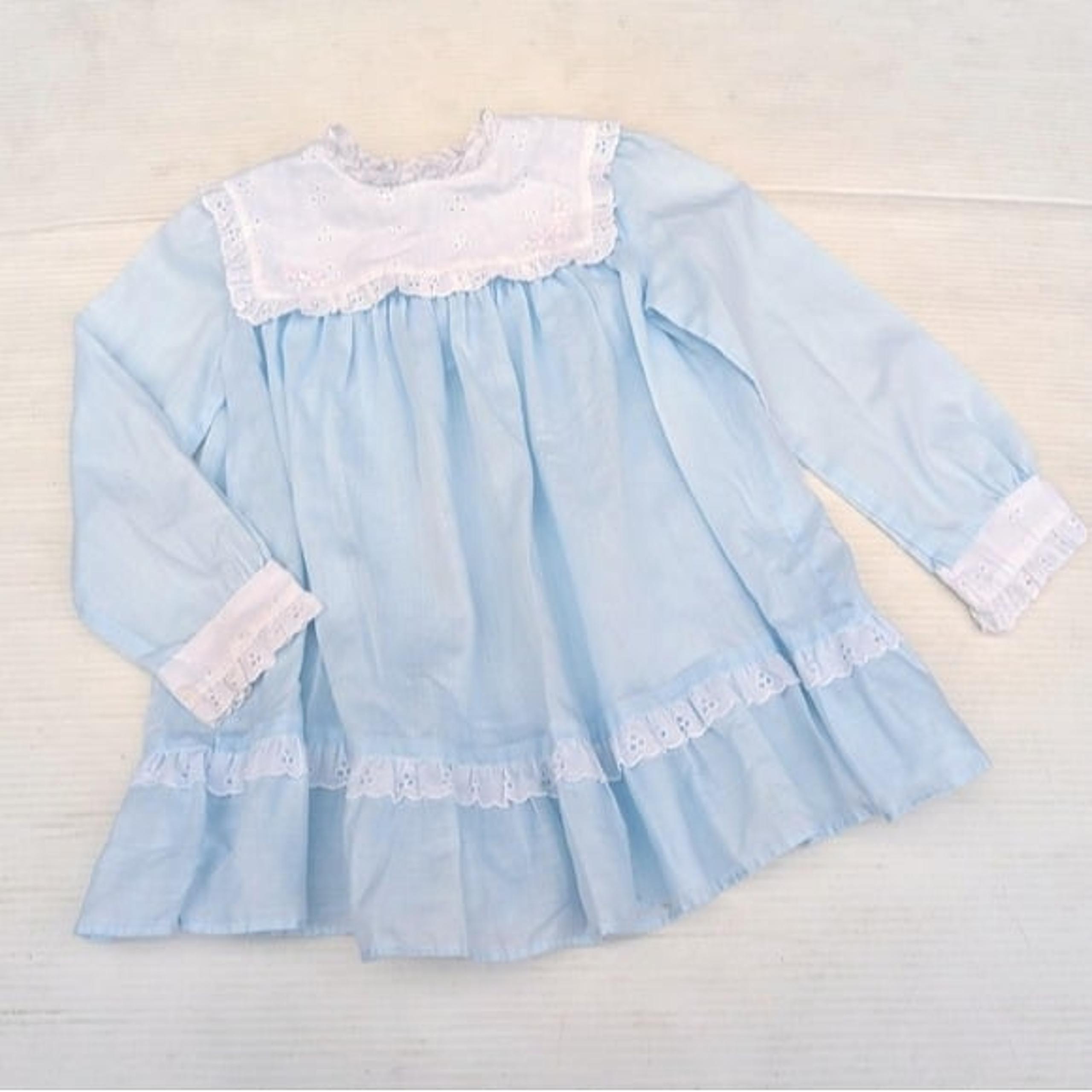 VINTAGE baby girl eyelet lace bib collar pinafore dress