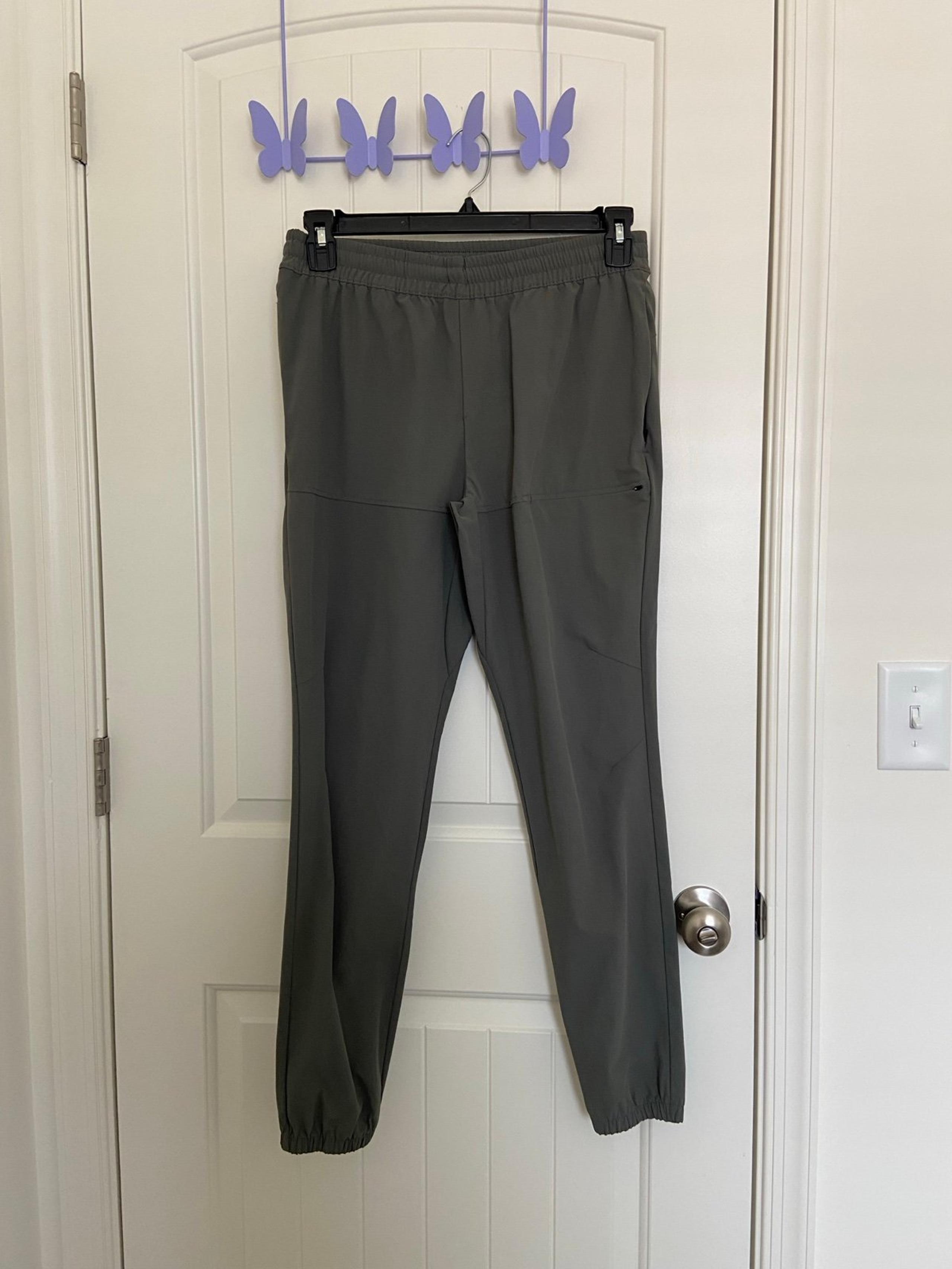 NWOT | All in Motion women’s jogger pants — small