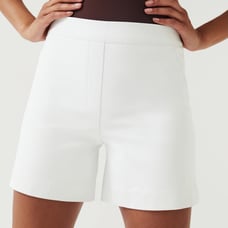 Spanx Medium Shorts On-the-Go 6” Polished Ultimate Opacity Classic White NWT