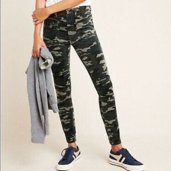 PILCRO AND THE LETTERPRESS by Anthro - High Rise Skinny Corduroy Camo Pants 26