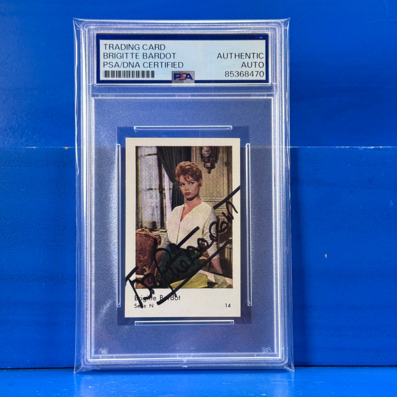 BRIGITTE BARDOT Autographed 1962 Dutch Gum Vintage Card #14 PSA Authentic Auto