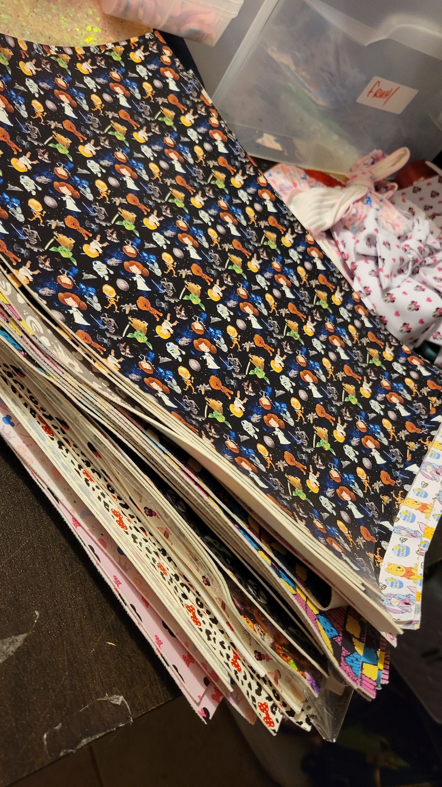 Disney theme hairbow supplies.