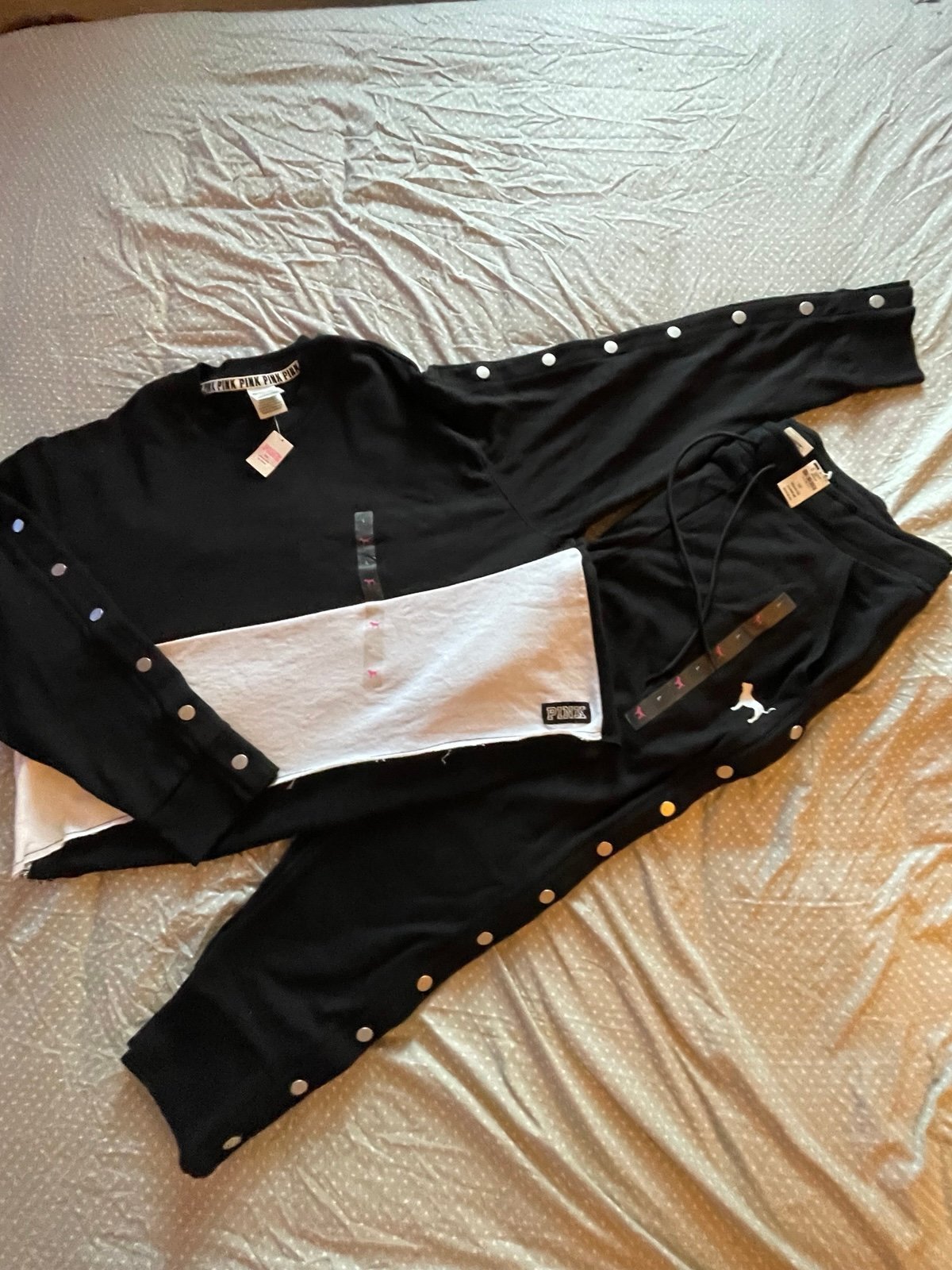 NWT VS PINK RARE HTF SET