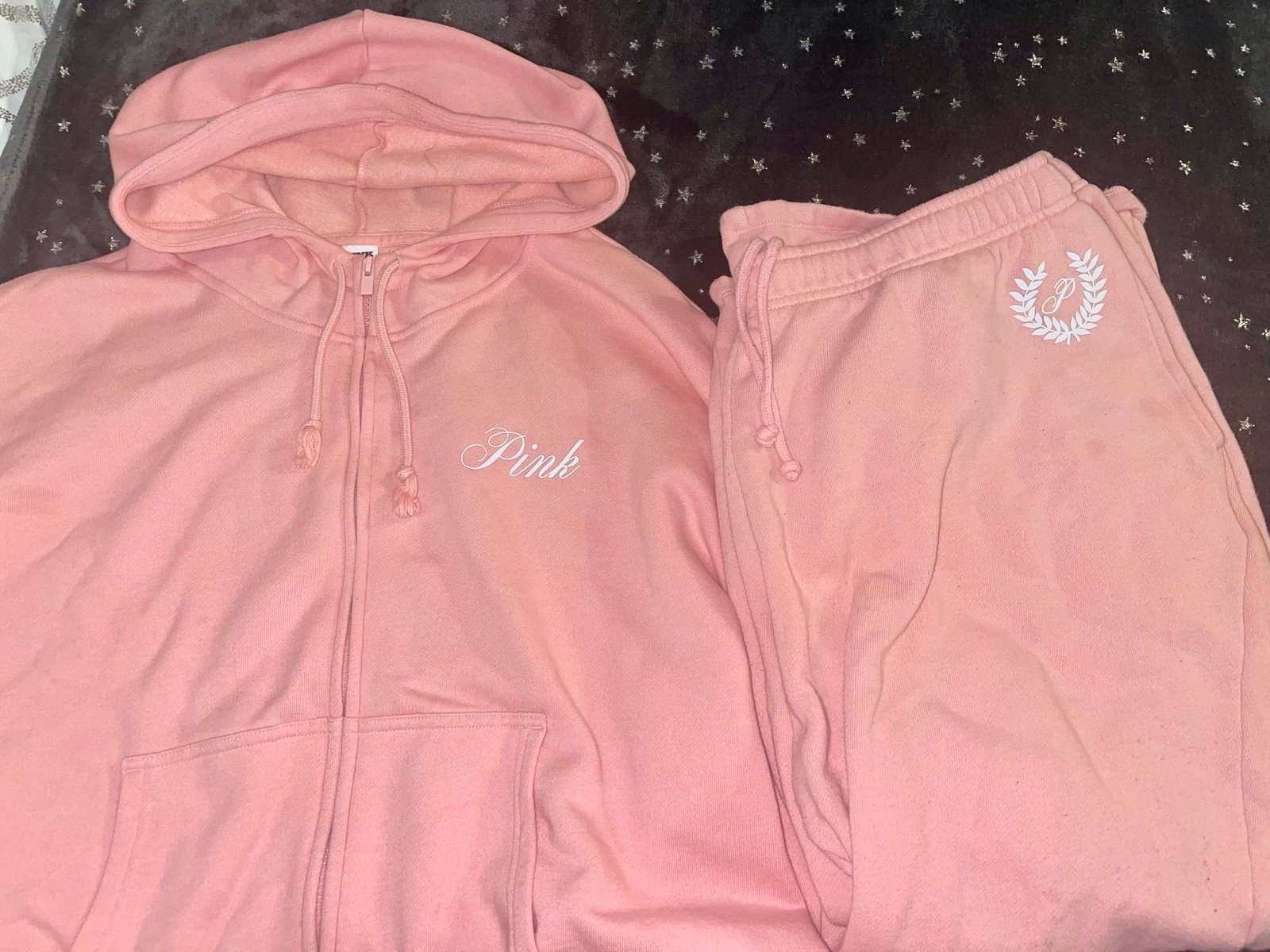 PINK VS Sweatsuit