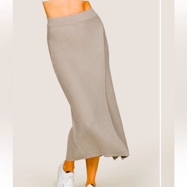Alala tropez skirt Womens size Medium knit wrap Midi in stone Wrap Crochet New