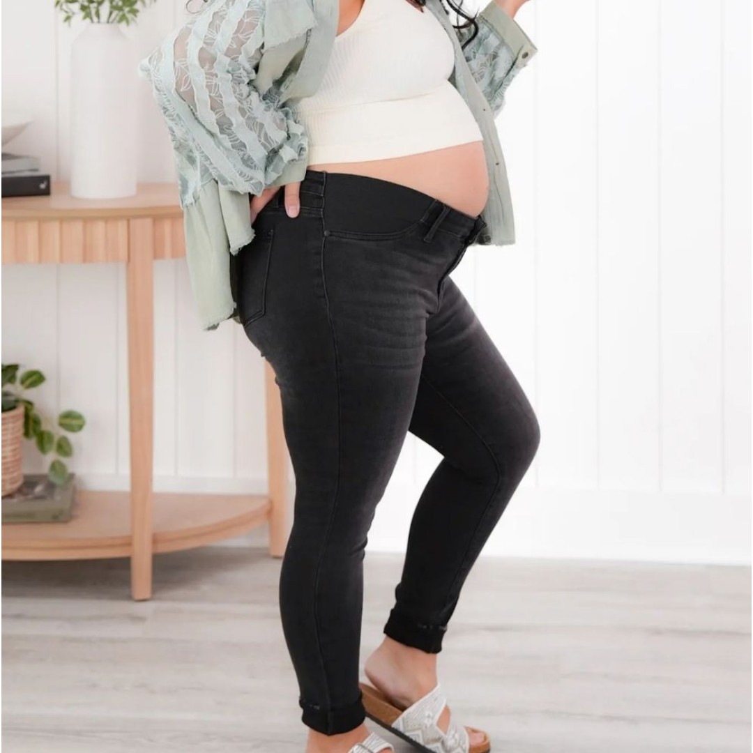 Judy Blue Maternity Non-Distressed Black Skinny Jeans 20W