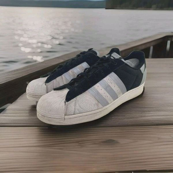 Adidas Originals Men's Superstar Sneakers US 10.5 Black Sliver Metallic Shoes