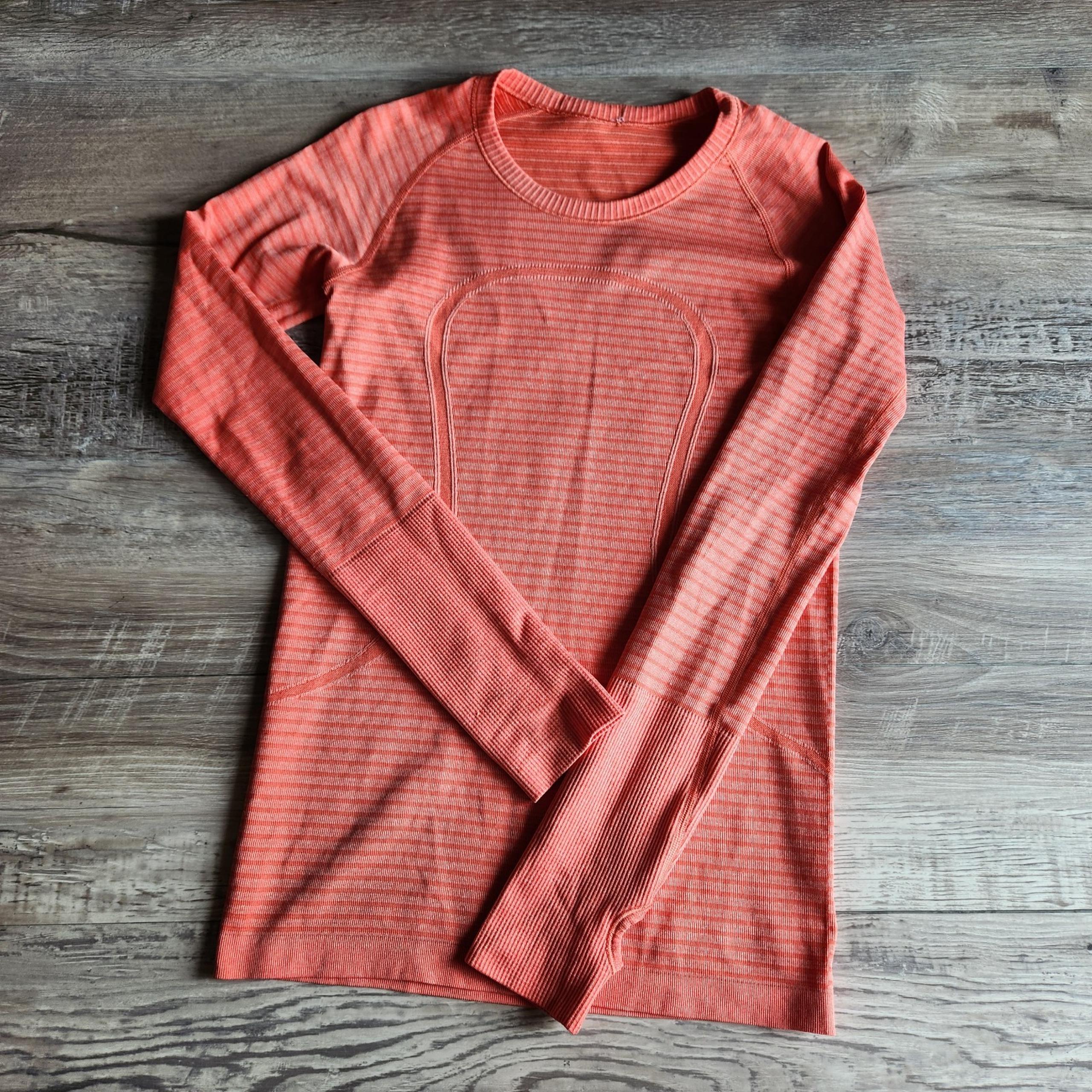 (6) Lululemon Swiftly Tech Long Sleeve Top